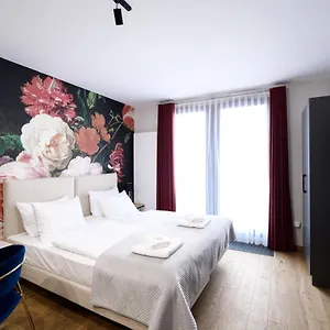 Inspire Miodova 4* Krakau