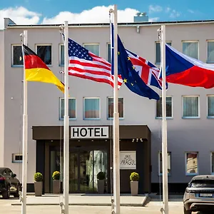 Skyhotel 4* Praag